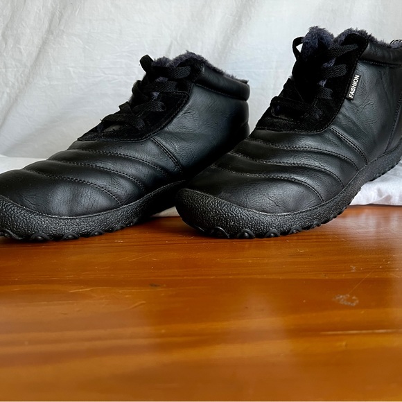 Women winter boots- black - Picture 1 of 7